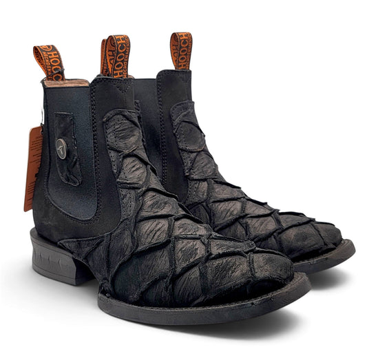 Men's black pirarucu print square toe botin pair