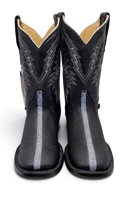 Front view of men’s black stingray-print wide square toe Western boots